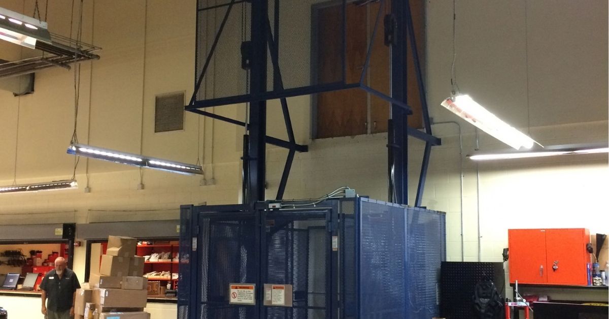 hydraulic-vertical-lifts-material-handling